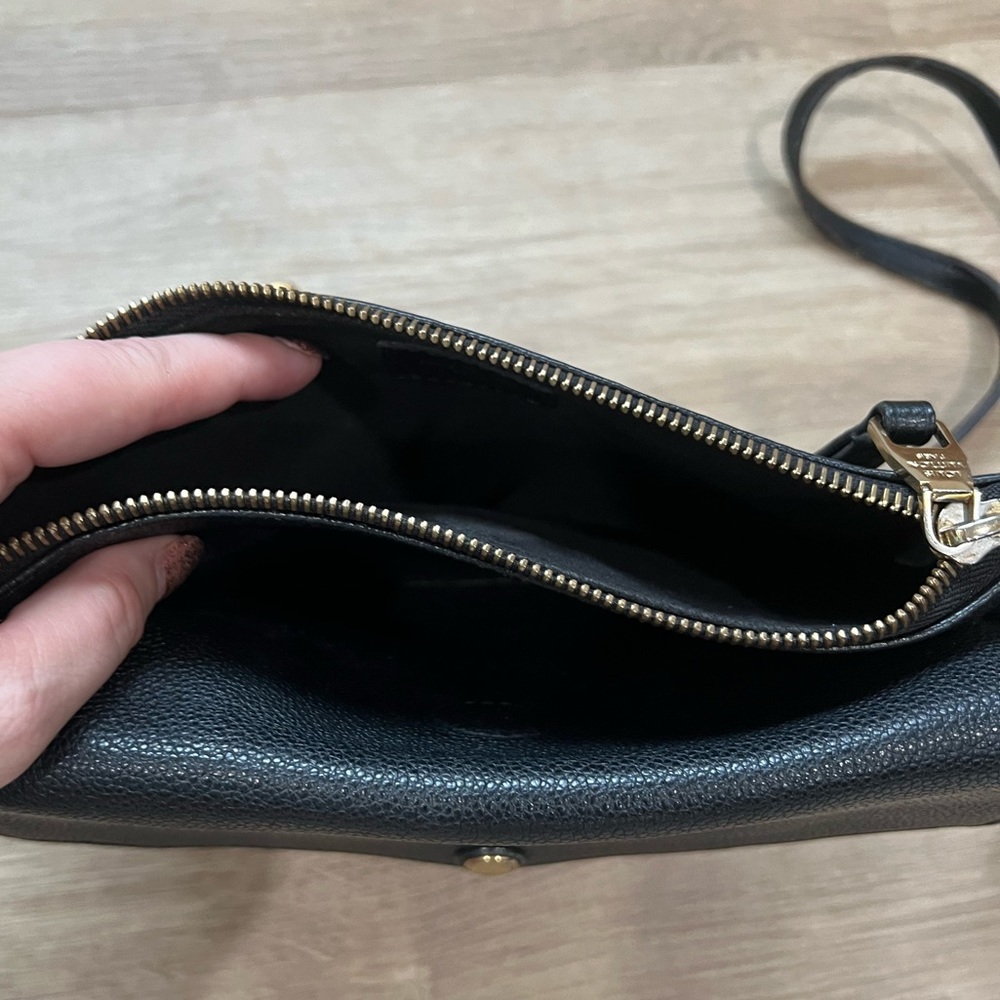 Louis Vuitton Twice Empreinte Monogram crossbody. - Picture 7 of 13